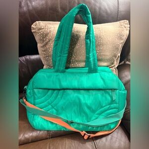 Jadelynn Brooke Emerald Green Quilted Tote / overnight bag. 2 Straps